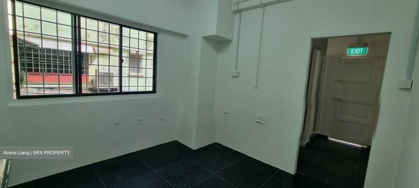 Macpherson Road (D13), Office #591317581